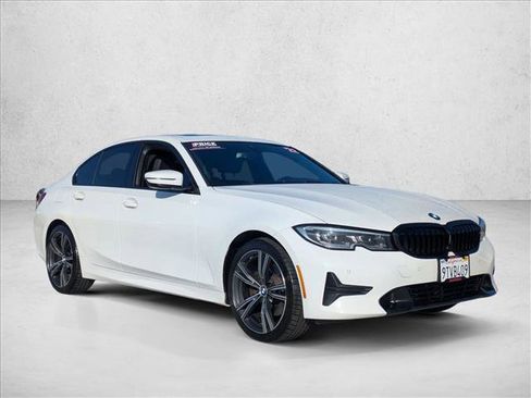 Used 2022 BMW 330i 330i w/ Driving Assistance Package image 3