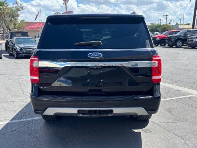 Used 2020 Ford Expedition XLT w/ Equipment Group 202A RWD image 4