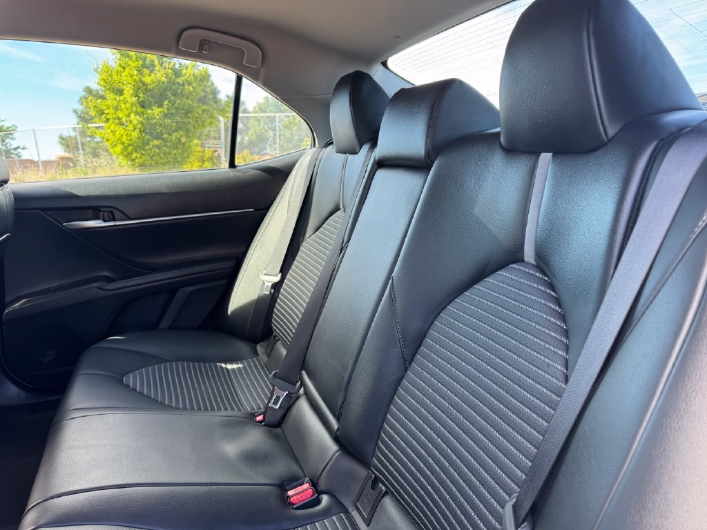 Used 2024 Toyota Camry SE AWD/4WD image 8