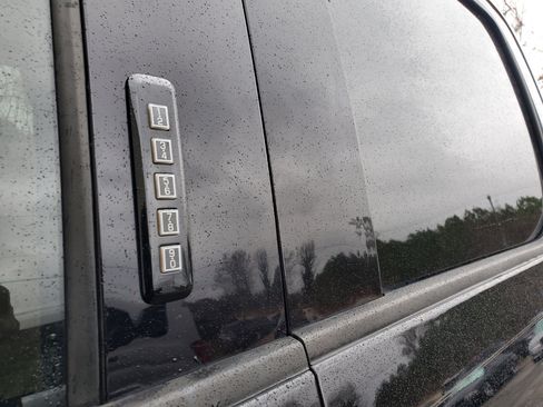 Used 2020 Ford F250 Lariat w/ Lariat Ultimate Package image 6