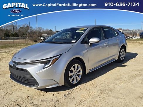 Used 2023 Toyota Corolla LE image 1