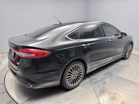 Used 2017 Ford Fusion SE image 5