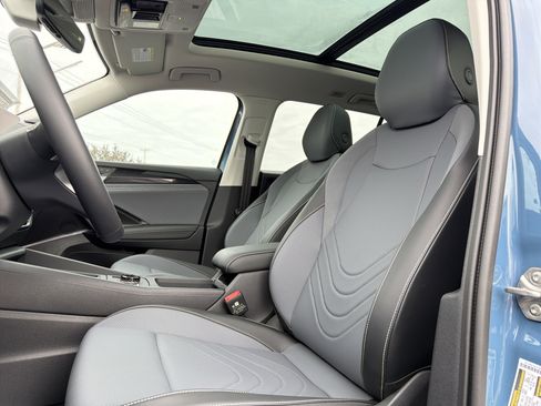 New 2026 Volkswagen Tiguan SE image 25