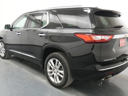Used 2021 Chevrolet Traverse High Country AWD/4WD image 6