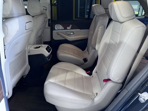 Used 2020 Mercedes-Benz GLS 450 4MATIC image 18