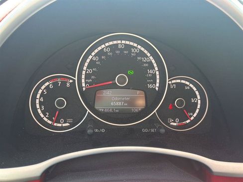 Used 2015 Volkswagen Beetle 1.8T FWD image 3
