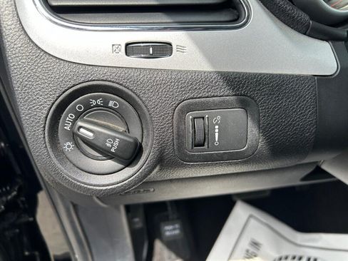 Used 2018 Dodge Journey SXT w/ Connectivity Group FWD image 40