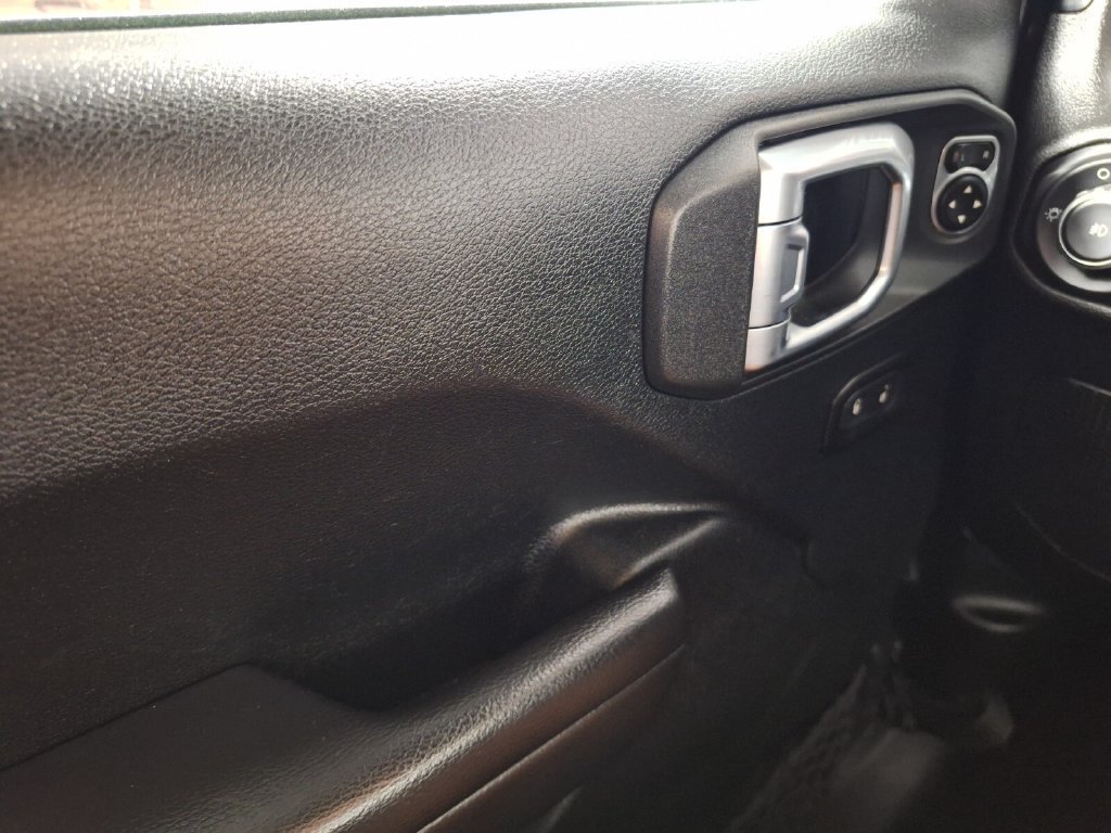 Used 2020 Jeep Wrangler Unlimited Sport S AWD/4WD image 17