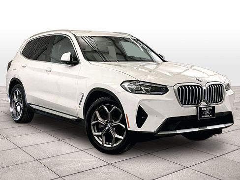Used 2022 BMW X3 xDrive30i AWD/4WD image 2
