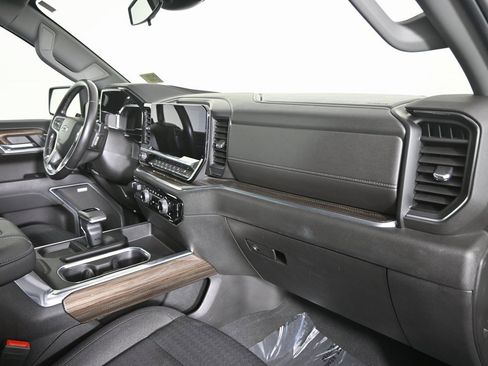 Used 2022 Chevrolet Silverado 1500 RST image 15