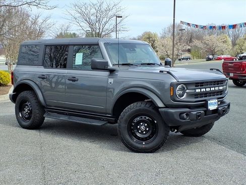 New 2026 Ford Bronco Big Bend w/ Black Diamond Package image 2