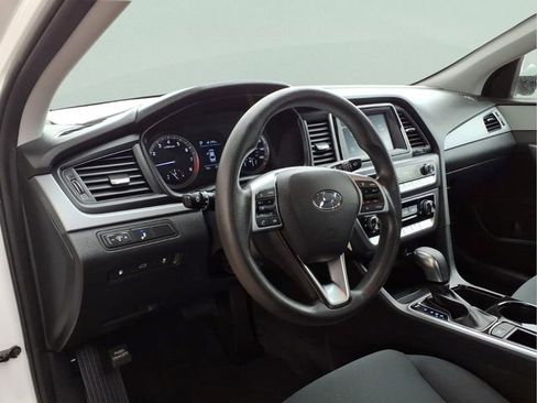 Used 2019 Hyundai Sonata SE FWD image 13