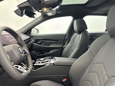 New 2026 BMW 530i xDrive w/ M Sport Package image 24