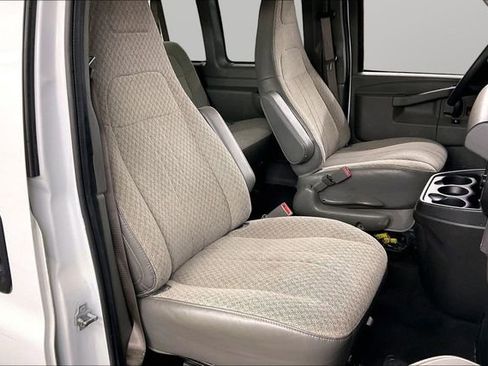 Used 2023 Chevrolet Express 3500 LT w/ LT Preferred Equipment Group RWD image 7