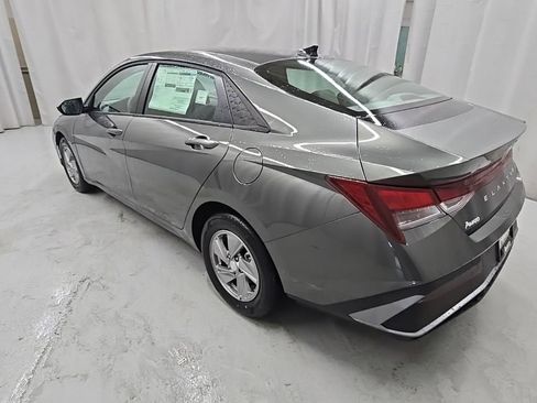 New 2026 Hyundai Elantra SE image 4
