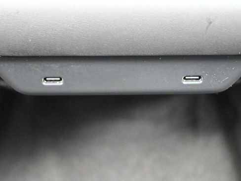 Used 2024 Tesla Model 3 Standard Range image 16