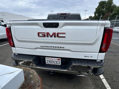 Used 2023 GMC Sierra 1500 SLT w/ SLT Premium Plus Package AWD/4WD image 6