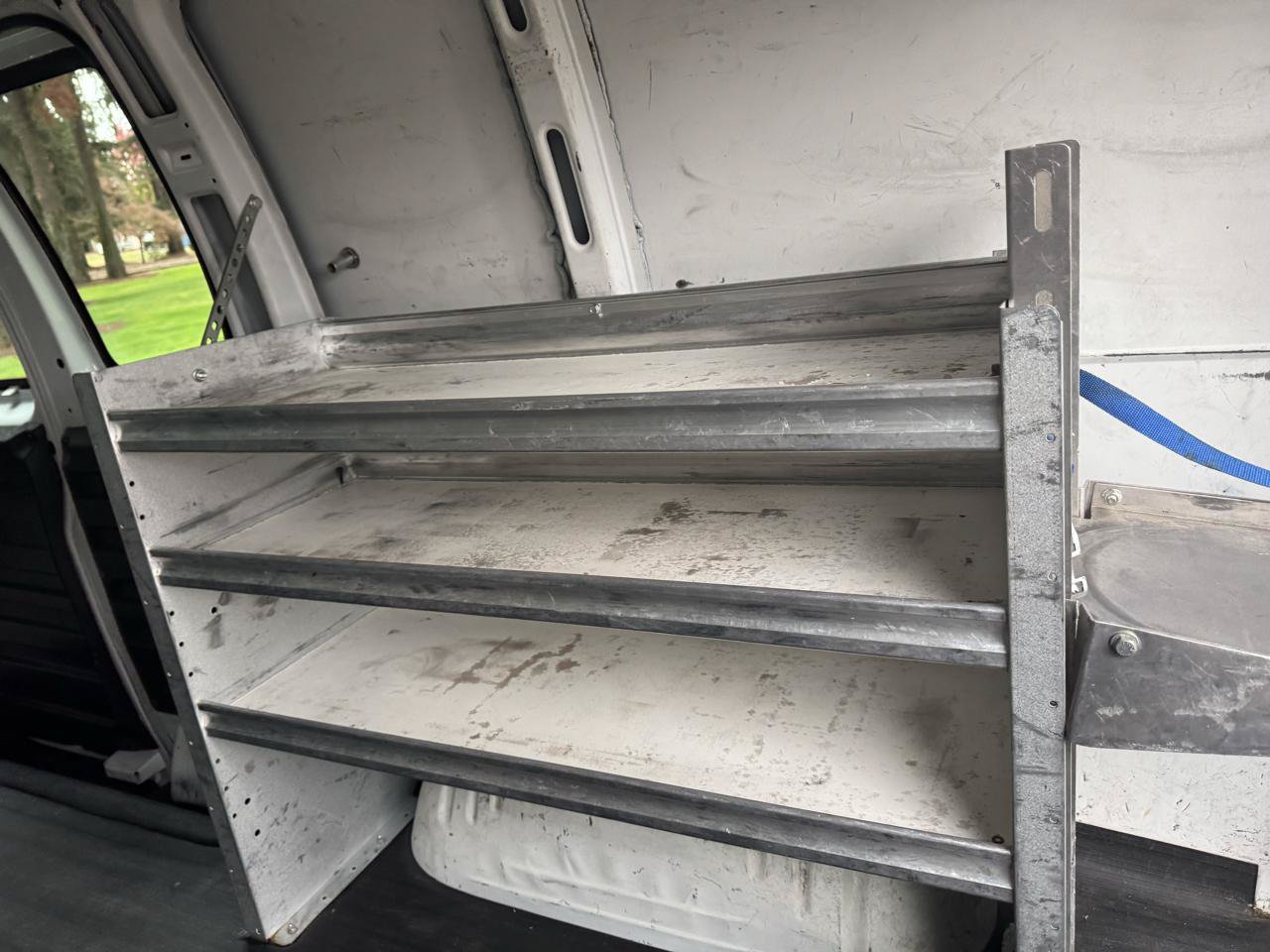 Used 2014 Chevrolet Express 2500 RWD image 15