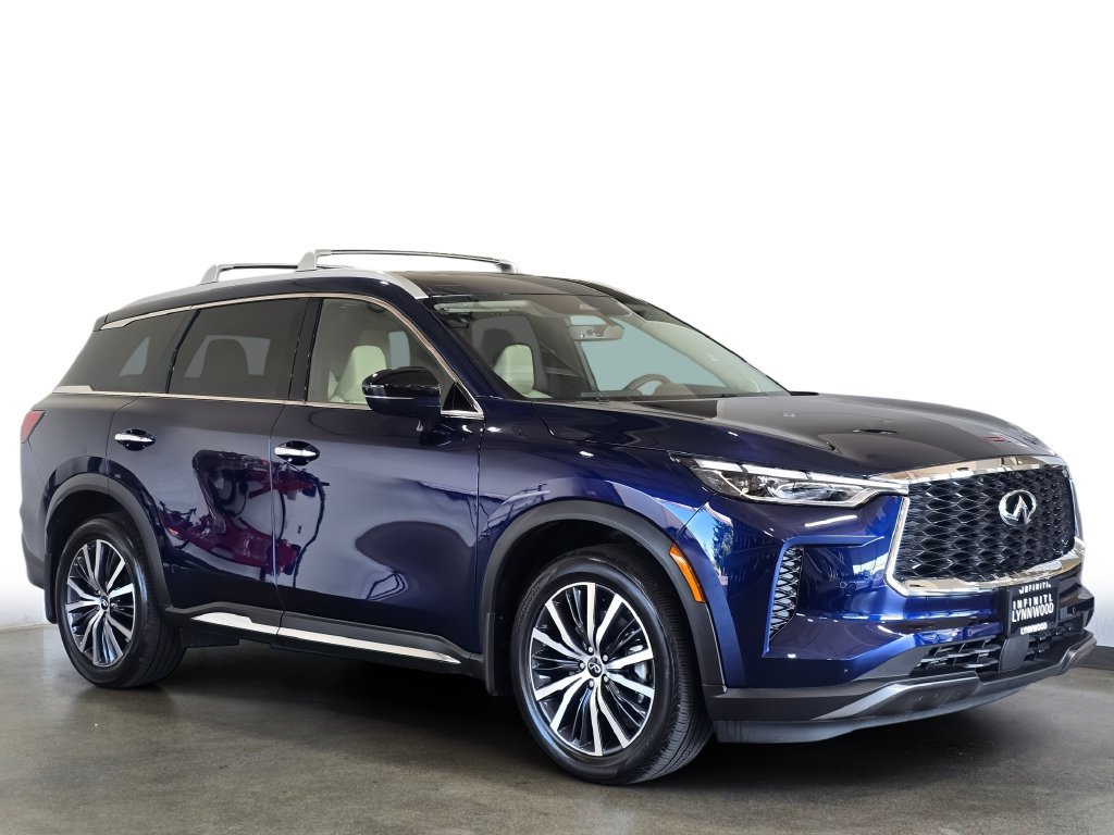 Certified 2025 INFINITI QX60 Sensory AWD/4WD image 3