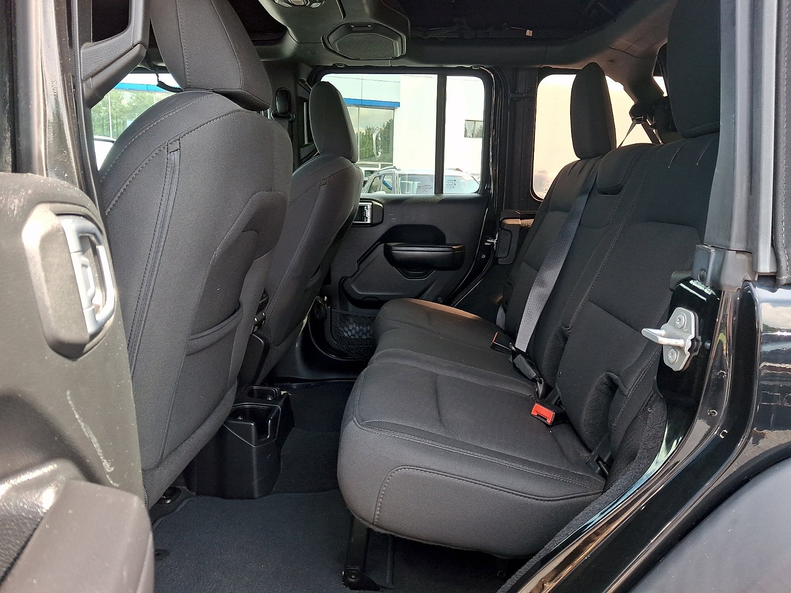 Used 2018 Jeep Wrangler Unlimited Sport S AWD/4WD image 10