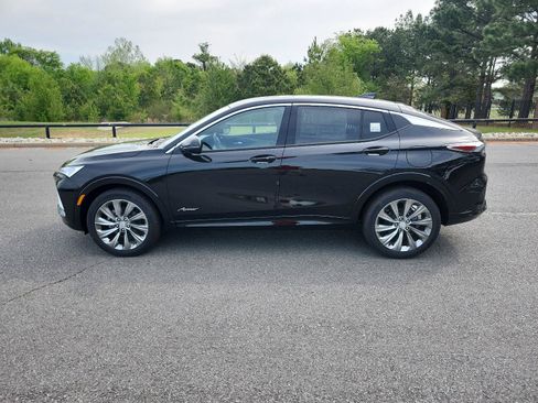 New 2026 Buick Envista Avenir FWD image 2