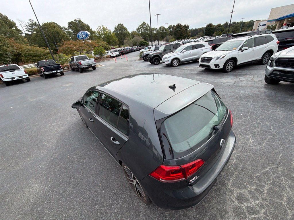 Used 2017 Volkswagen GTI SE FWD image 21