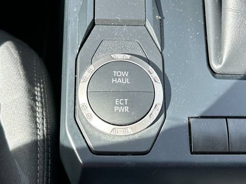 Certified 2025 Toyota Tacoma SR5 RWD image 33