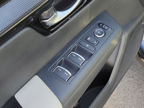 Used 2025 Honda CR-V EX-L image 14