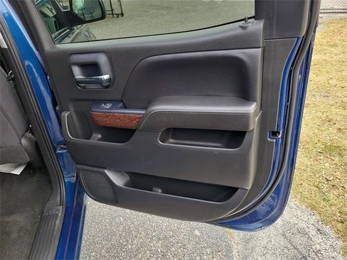 Used 2018 GMC Sierra 1500 SLE w/ SLE Value Package image 28