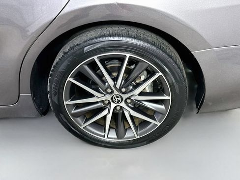 Used 2022 Toyota Camry XLE FWD image 8