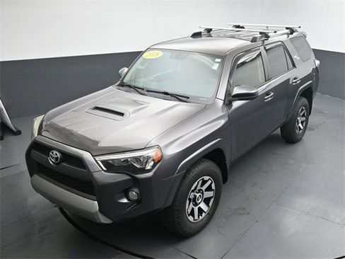 Used 2018 Toyota 4Runner TRD Off-Road image 24