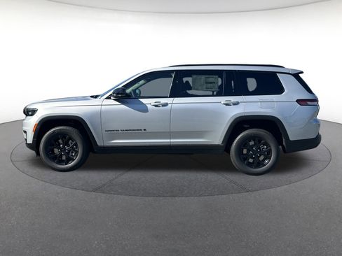 New 2025 Jeep Grand Cherokee L Altitude image 2