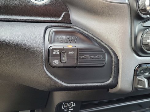 Used 2024 RAM 3500 Big Horn image 26