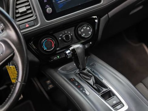 Used 2020 Honda HR-V Sport image 33