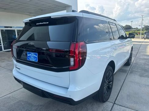 Used 2025 Ford Expedition Platinum w/ Stealth Appearance Package AWD/4WD image 7