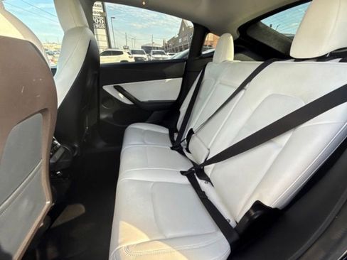 Used 2020 Tesla Model Y Long Range image 9