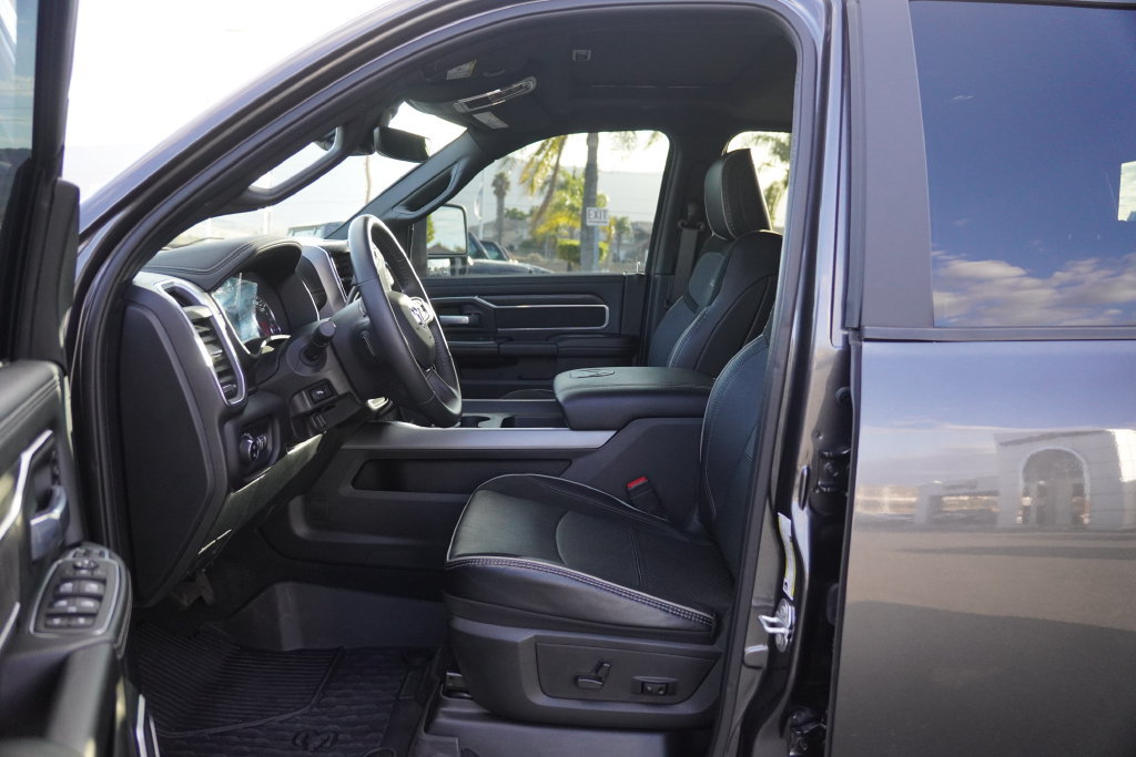 Used 2024 RAM 3500 Laramie w/ Night Edition AWD/4WD image 27