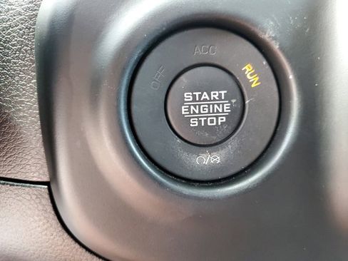 Used 2023 Jeep Wrangler Rubicon image 31