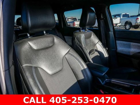 Used 2024 Jeep Compass Latitude AWD/4WD image 50