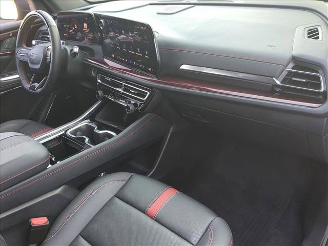 Used 2024 Chevrolet Traverse RS w/ LPO, Floor Liner Package FWD image 25
