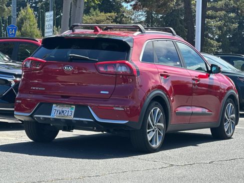 Used 2017 Kia Niro Touring FWD image 5