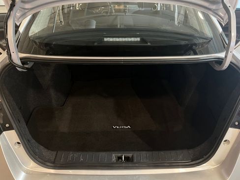 Used 2025 Nissan Versa SV image 30