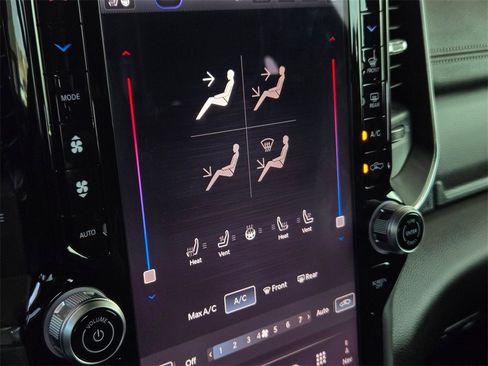 Used 2025 RAM 2500 Laramie w/ Night Edition image 17