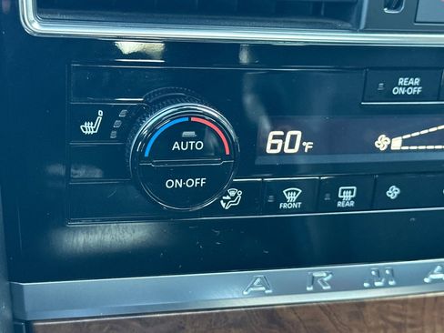 Used 2023 Nissan Armada SL w/ Captain's Chairs Package image 31