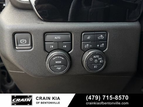 Used 2022 Chevrolet Silverado 1500 RST w/ Redline Edition AWD/4WD image 10