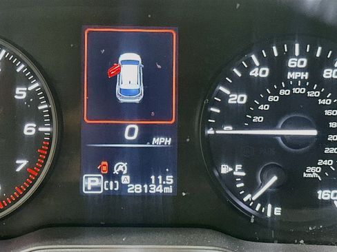 Used 2024 Subaru Crosstrek 2.0i AWD/4WD image 18