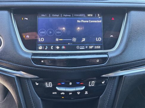 Used 2023 Cadillac XT6 Luxury image 22