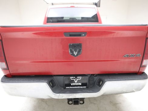 Used 2013 RAM 2500 Tradesman w/ Chrome Appearance Group AWD/4WD image 3