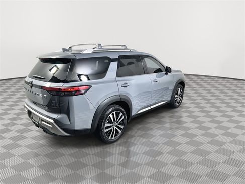 Certified 2023 Nissan Pathfinder Platinum image 8