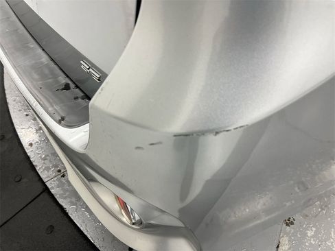 Used 2011 Toyota Sienna SE image 35